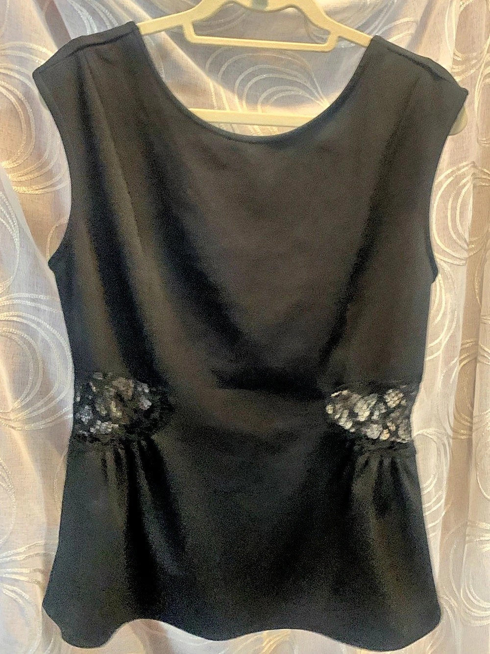 RW&CO. Black Lace Detail Top Size Large Like New